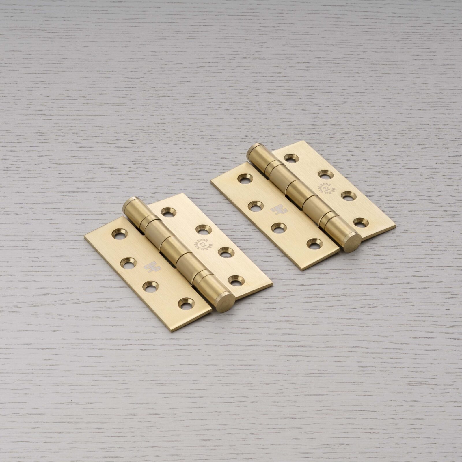 DOOR-HINGE-BRASS-RHG-051844-1.jpg Door Hinge / 102 X 76 X 3 mm / Brass - Image 1