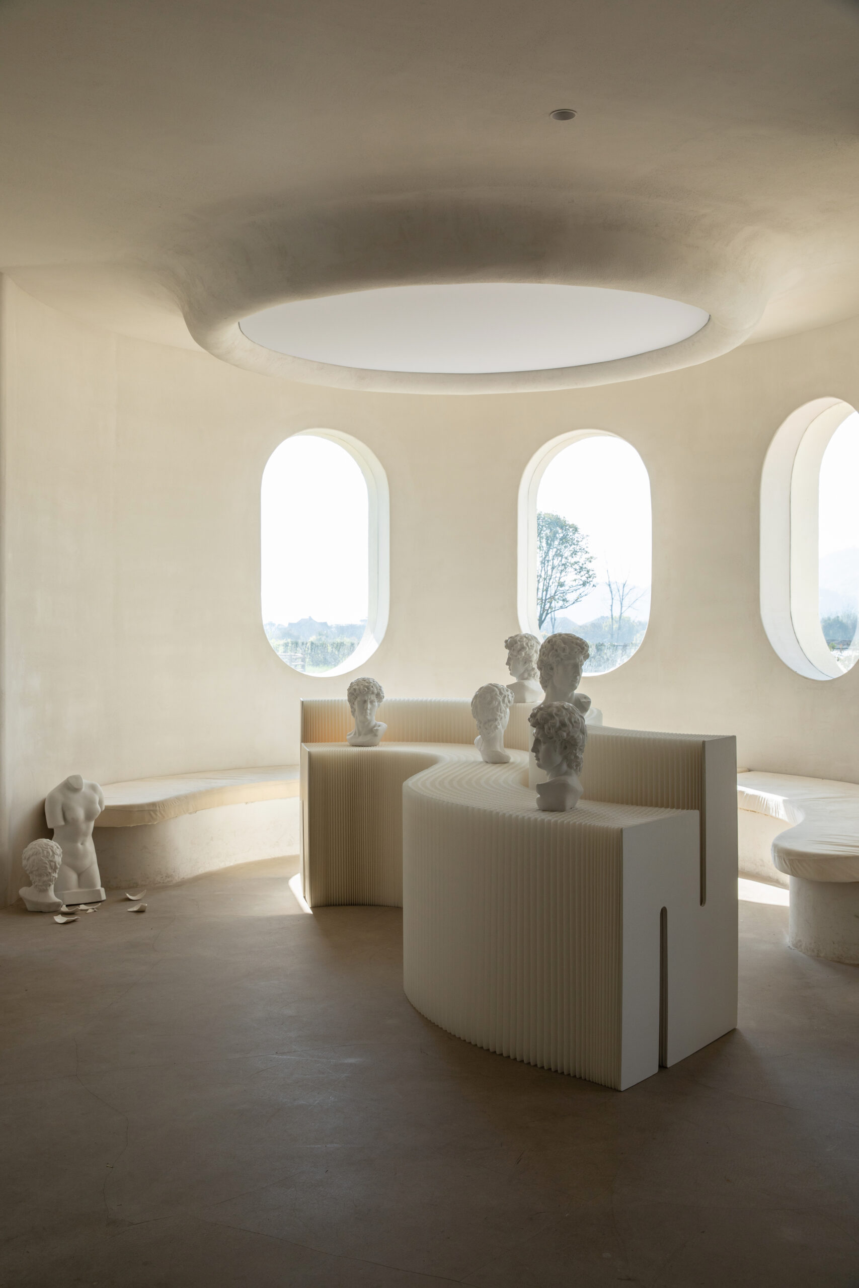 Strata Display Stand 1 Strata Display Stand - Image 1